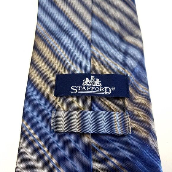 Stafford Blue Beige Striped Woven‎ Short Wide Silk Tie - Picture 3 of 6
